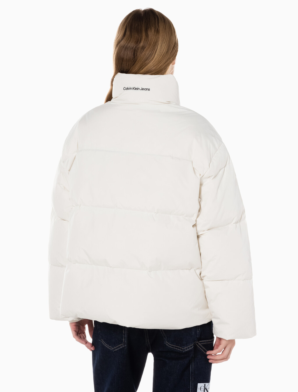 Buy 여성 숏 렝스 스탠드 카라 푸퍼 다운 재킷 in color WHITE