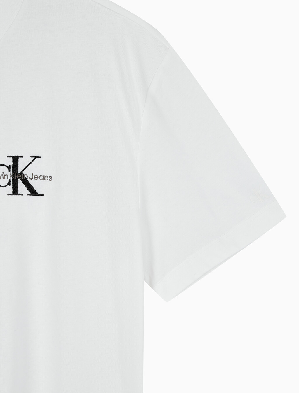 Buy 남성 릴렉스핏 엠보싱 로고 반팔 티셔츠 in color BRIGHT WHITE