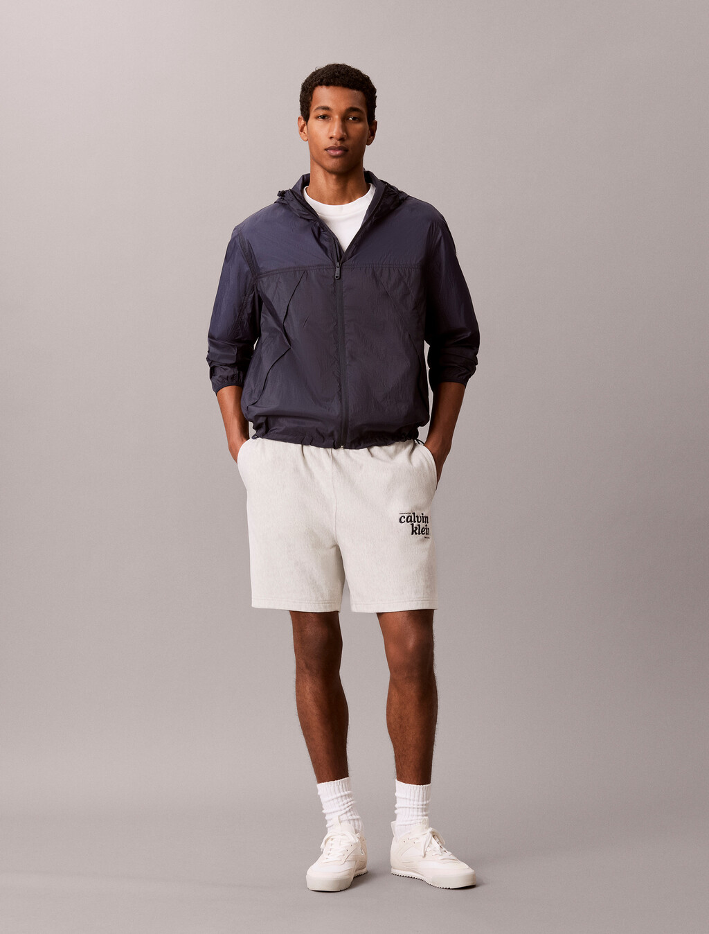 Buy 프리미엄 테리 그래픽 쇼츠 in color GREY