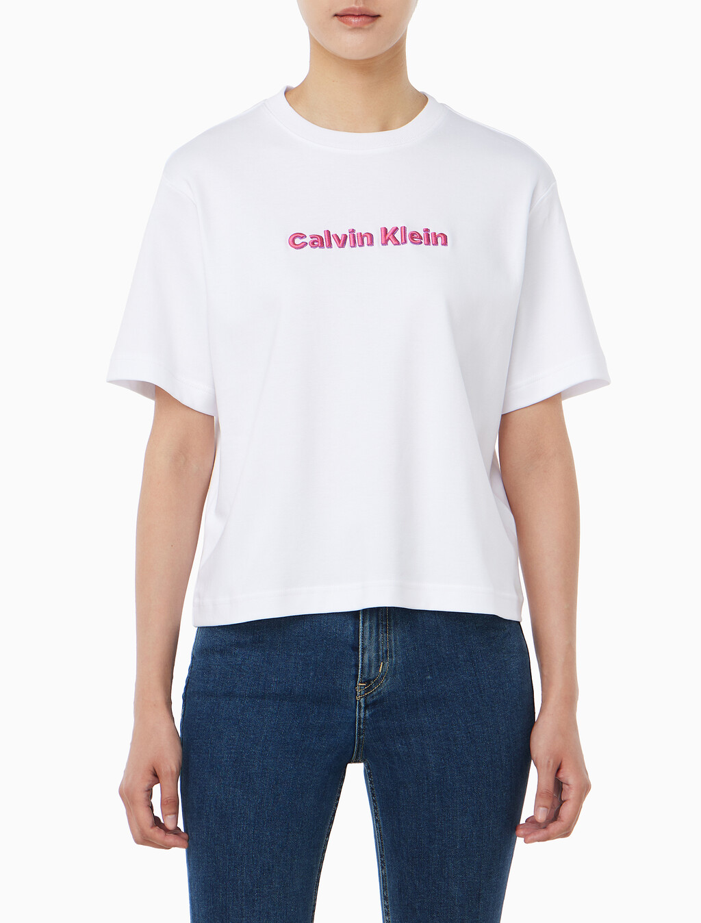 Buy 여성 S/S 투톤 3D 엠브로이더리 로고 티셔츠 in color BRILLIANT WHITE