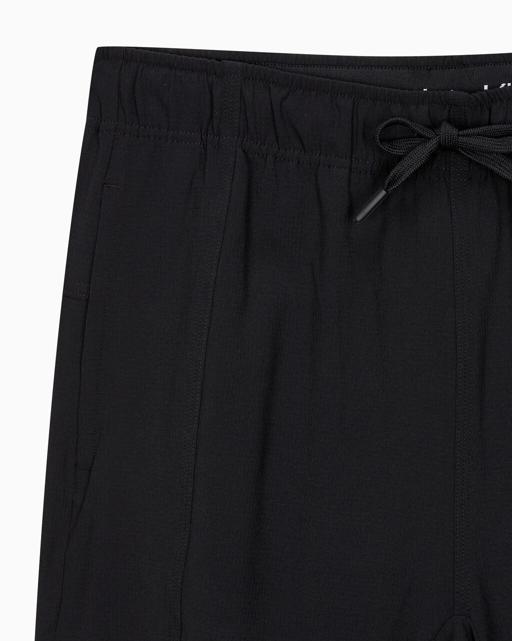 Buy 남성 레귤러 핏 에센셜 하이 스트레치 기능성 우븐 팬츠 in color BLACK