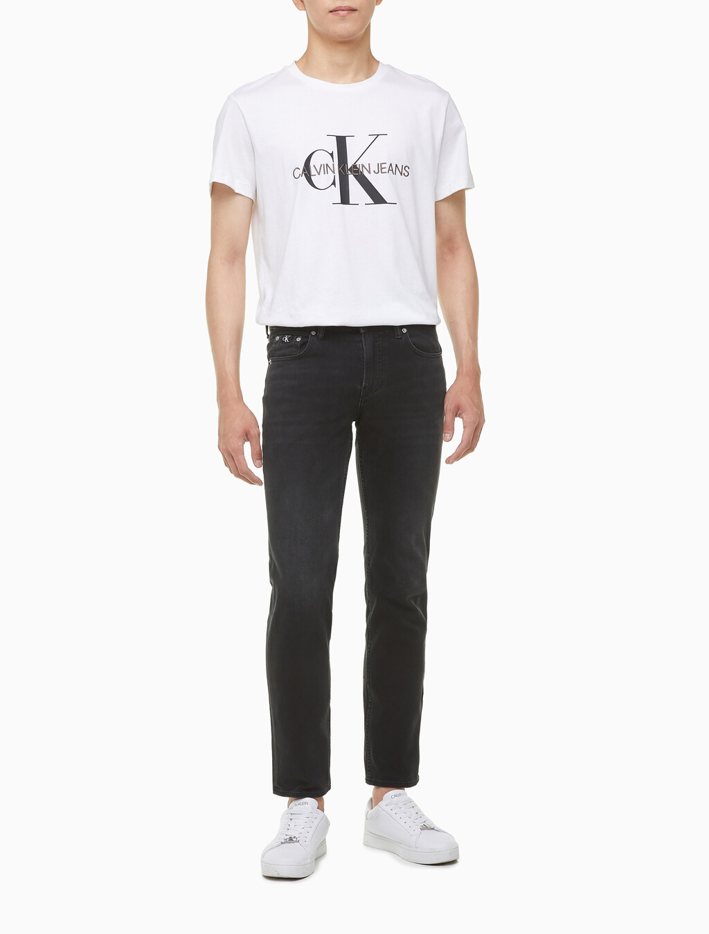 Buy 남성 바디핏 스트레치 블랙 데님 in color WASHED BLACK LOGO LACE