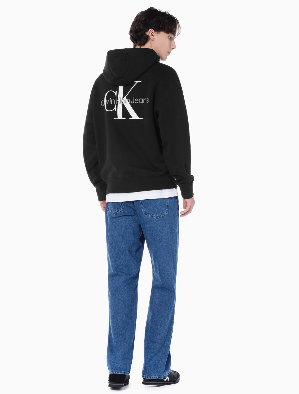 Buy 남성 와이드핏 미드블루 데님 in color MID BLUE BACK EMBRO