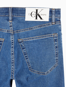 Buy 남성 슬림 스트레이트 크롭핏 미드블루 에코 쿨 데님 in color MID BLUE BACK EMBRO