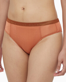 Buy 여성 퓨쳐 쉬프트 홀리데이 AF 하이레그 탕가 in color RED BROWN