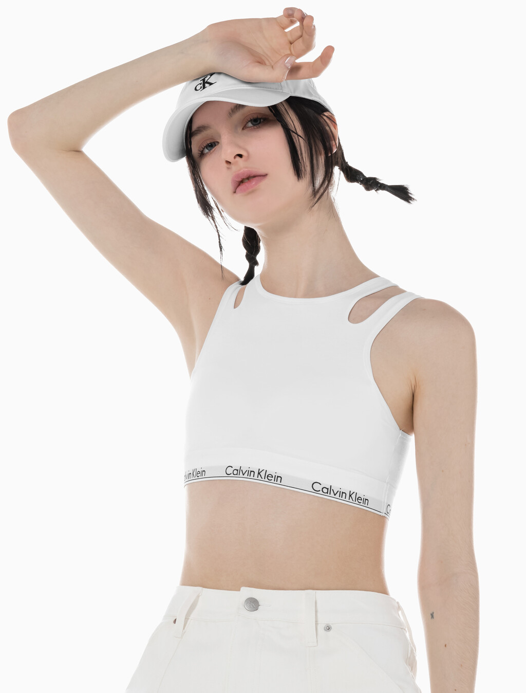 Buy 여성 모던 코튼 디컨스트럭티드 라인드 브라렛 in color WHITE
