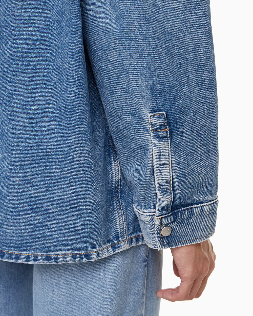 Buy 남성 박시 루즈핏 데님 셔츠 in color MID BLUE BACK EMBRO