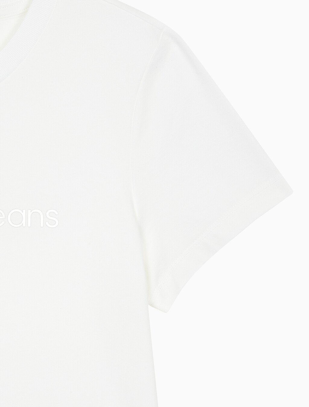 Buy 여성 슬림핏 인스티튜셔널 로고 반팔 티셔츠 in color BRIGHT WHITE