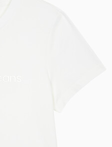 Buy 여성 슬림핏 인스티튜셔널 로고 반팔 티셔츠 in color BRIGHT WHITE