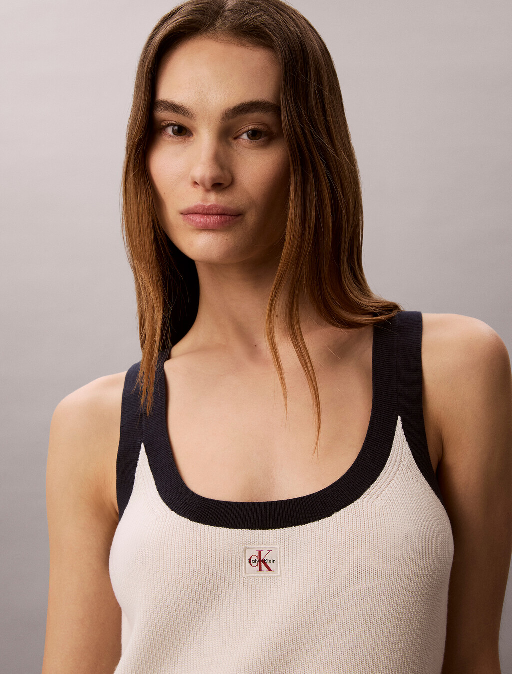 Buy 여성 우븐라벨 탱크 in color TOFU