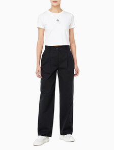 Buy 여성 스트레치 치노 와이드 핏 팬츠 in color BLACK