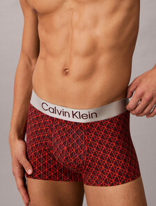 Buy 남성 브러시드 마이크로파이버 스트레치 로우 라이즈 트렁크 in color Red