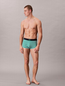 Buy 남성 CK 그래픽 마이크로 로우 라이즈 트렁크 in color Green / Light grey