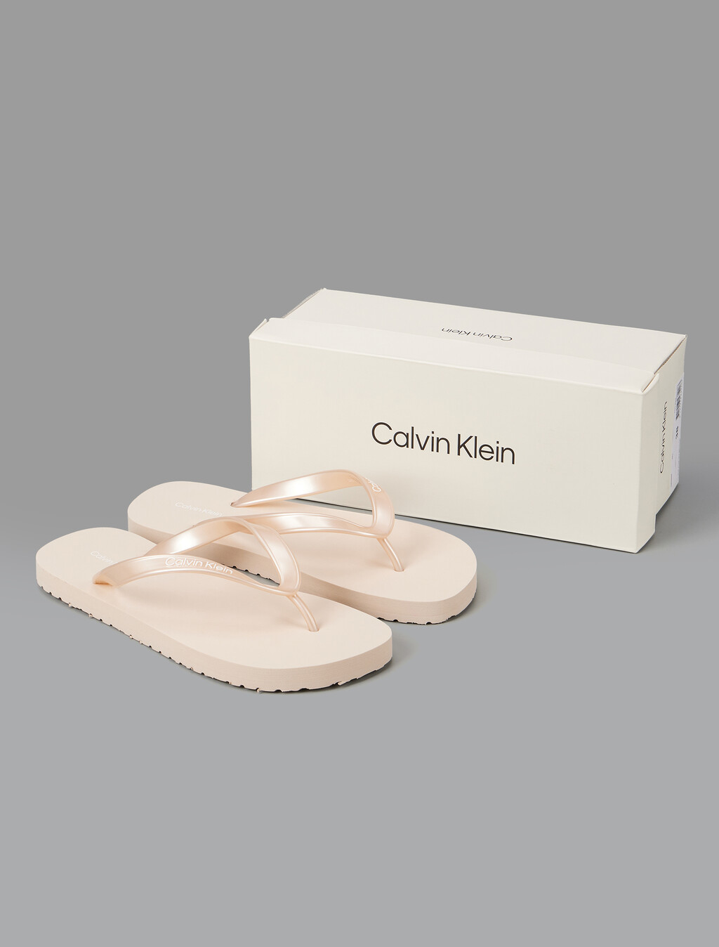Buy 여성 에르와 TPU 메탈릭 플립플랍 in color PINK BEIGE