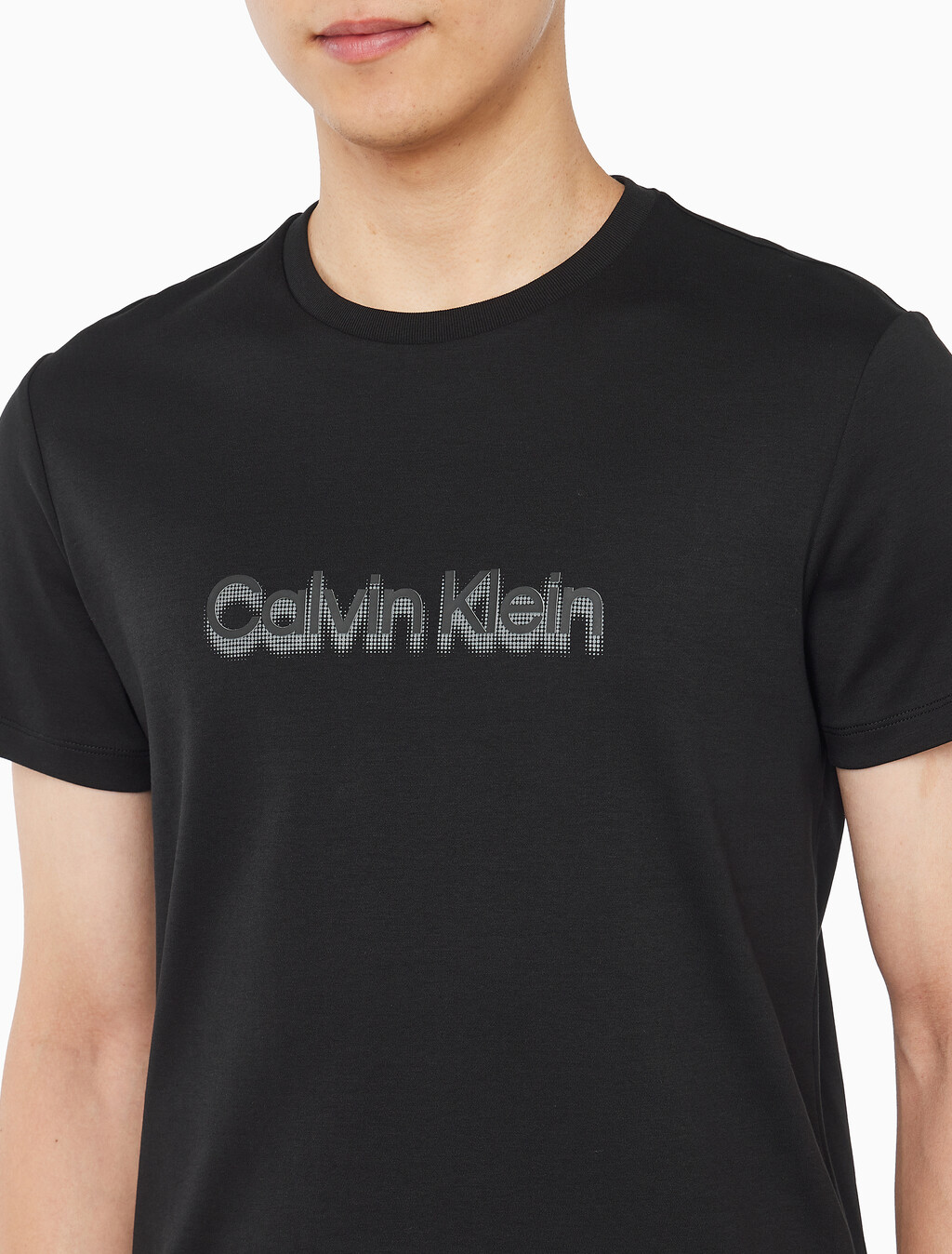 Buy 슬림핏 캘빈클라인 로고 티 in color BLACK