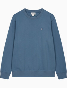 Buy 남성 레귤러핏 CK 뱃지 로고 스웻셔츠 in color BLUE