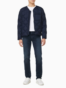 Buy 남성  페더웨이트 나일론 라이트 다운 자켓 in color DARK SAPPHIRE