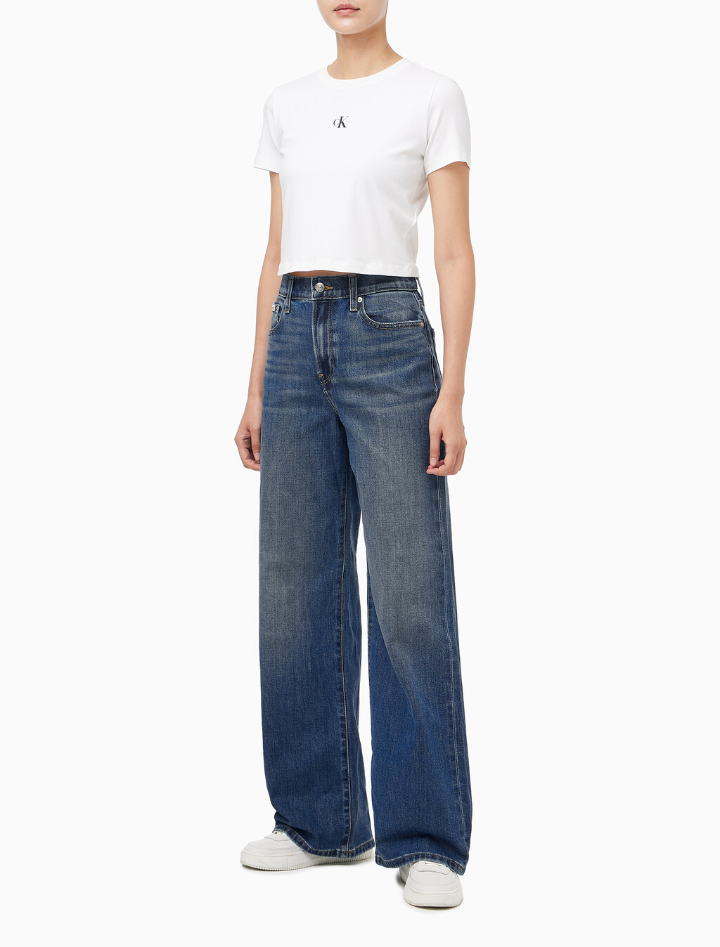 Buy 여성 와이드 레그핏 다크 블루 데님 in color Blue