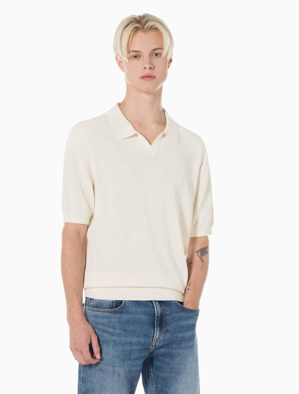Buy 남성 CK 로고 폴로 반팔 스웨터 in color WHITE