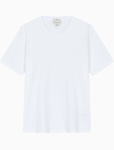 Buy 남성 슬림핏 리퀴드 인터록 클래식 그래픽 티 in color BRIGHT WHITE