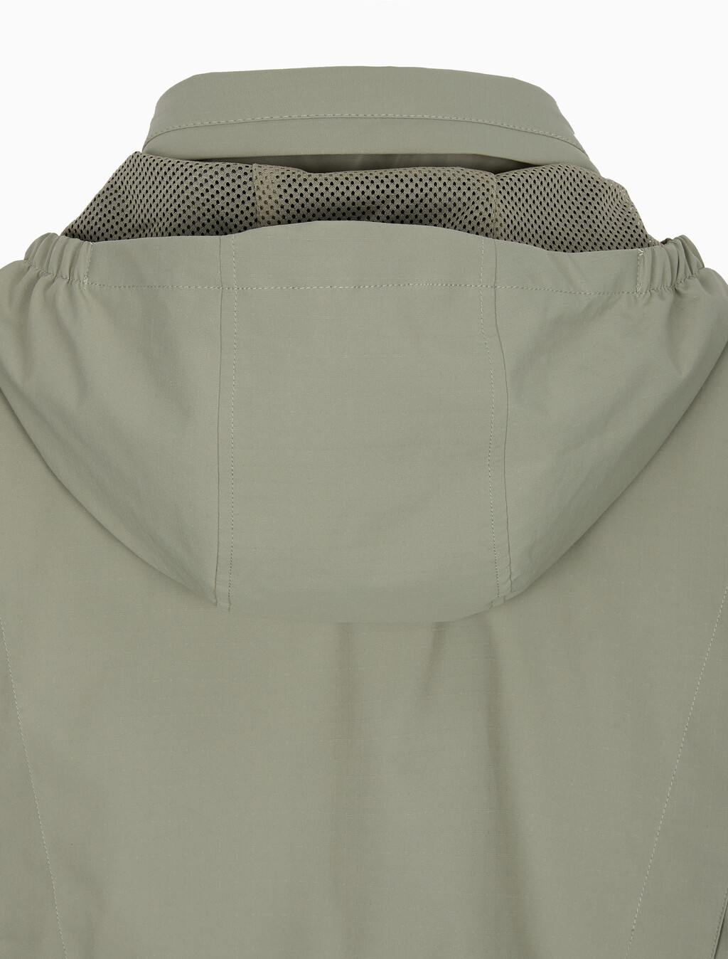 Buy 남성 릴렉스핏 패커블 후드 테크 자켓 in color KHAKI