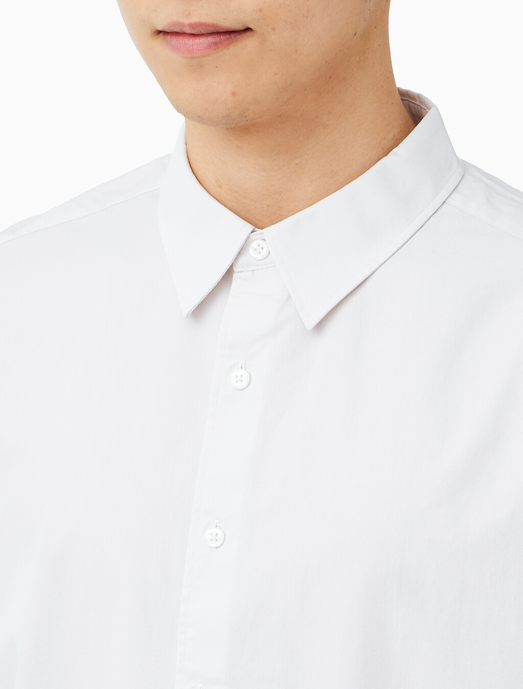 Buy 솔리드 포플린 박시 릴렉스 셔츠 in color Sand White