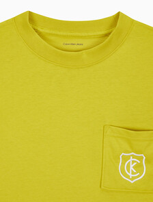 Buy 여성 박시 CK 크레스트 크롭 포켓 반팔 티셔츠 in color WARM OLIVE