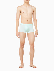 Buy 남성 CK 블랙 마이크로파이버 스트레치 트렁크 in color Mint