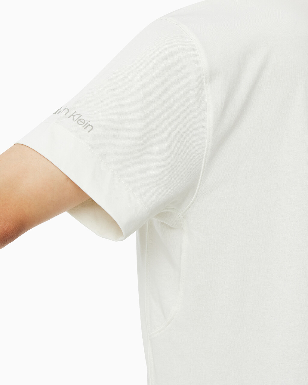 Buy 남성 릴랙스핏 에슬레틱 숏슬리브 티셔츠 in color WHITE