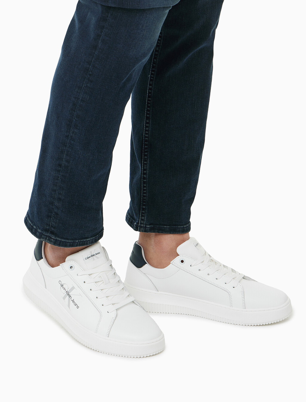 Buy 남성 말모 청키 컵솔 모노로고 스니커즈 in color BRIGHT WHITE