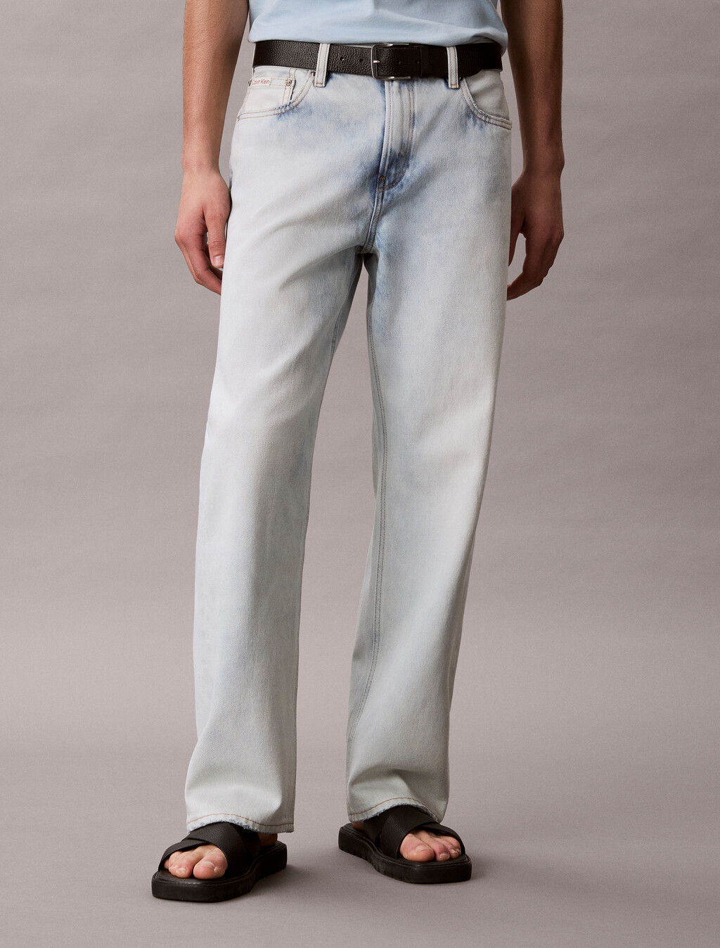 Buy 90S 스트레이트핏 진 in color Light Blue