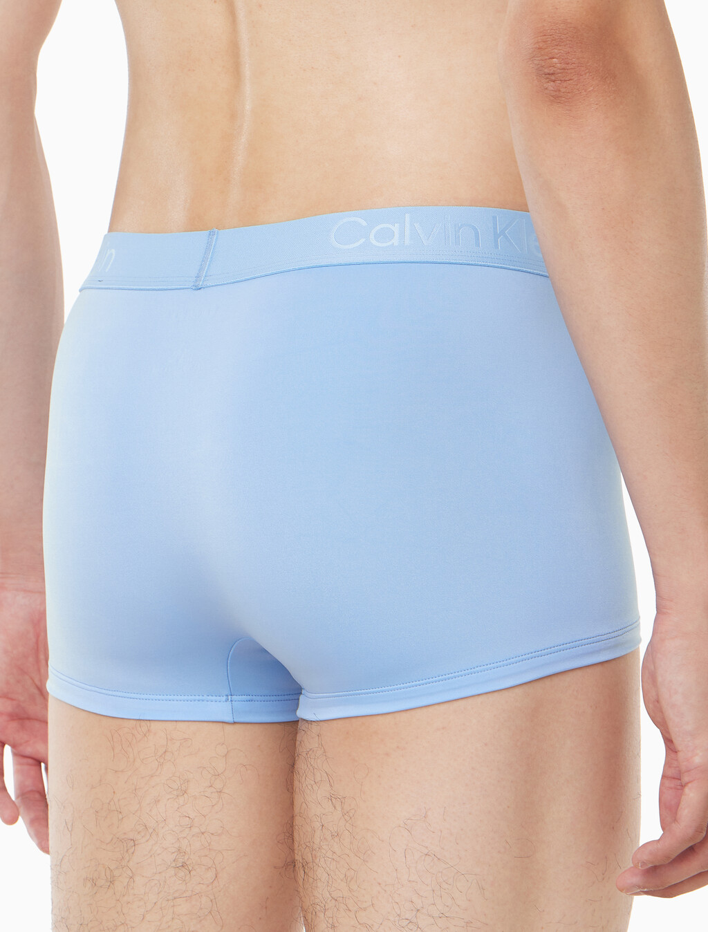 Buy 남성 CK 블랙 마이크로파이버 트렁크 in color Light Blue