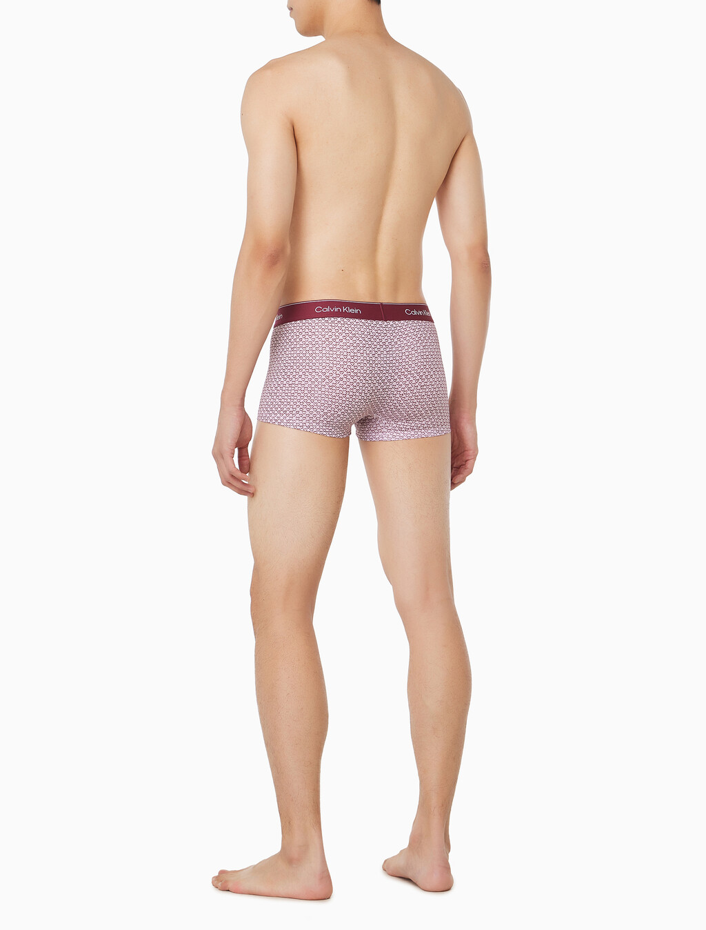 Buy 남성 아이콘 코튼 스트레치 마이크로 로우 라이즈 트렁크 in color Light pink