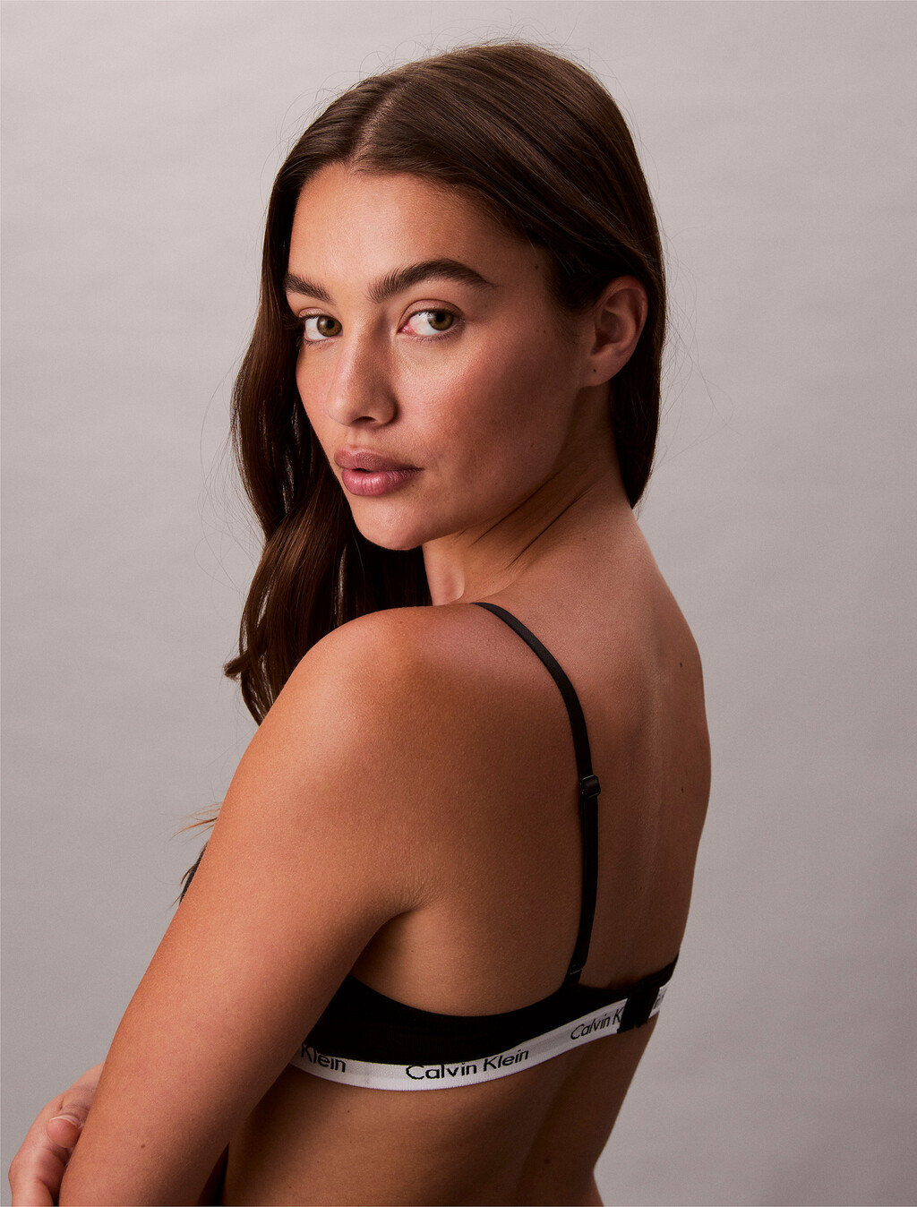 Buy 여성 캐러셀 라이틀리 라인드 트라이앵글 in color BLACK