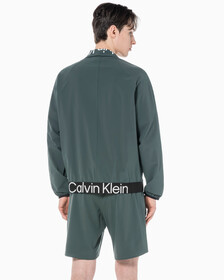 Buy 남성 리플렉티브 로고 레귤러 핏 윈드 재킷 in color URBAN CHIC