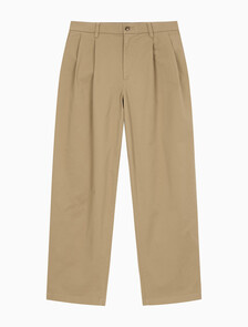 Buy 워시드 면 트윌 플리츠 치노 팬츠 in color TIGERS EYE
