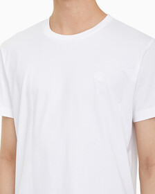 Buy 남성 레귤러핏 솔리드 CK 로고 반팔 티셔츠 in color BRIGHT WHITE