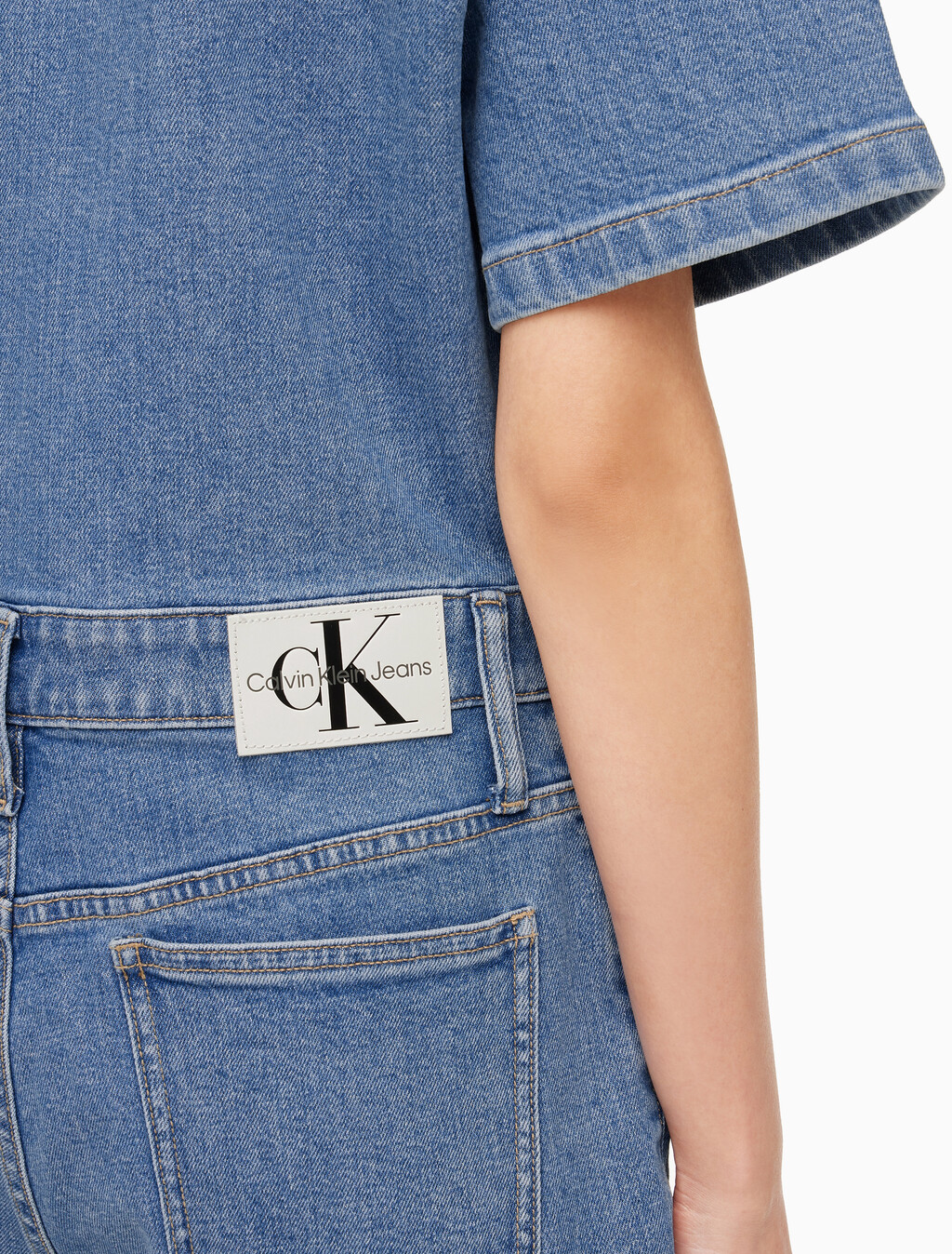 Buy 여성 미드블루 데님 숏 오버롤 in color MID BLUE BACK EMBRO