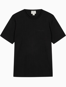 Buy 슬림핏 리퀴드 인터록 클래식 그래픽 티 in color BLACK