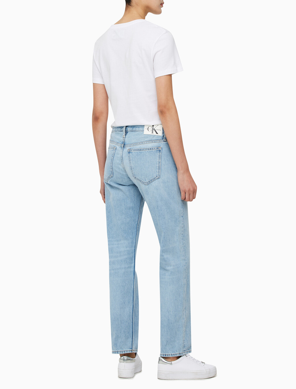 Buy 여성 로우라이즈 스트레이트핏 라이트블루 데님 in color CHALKY BLUE