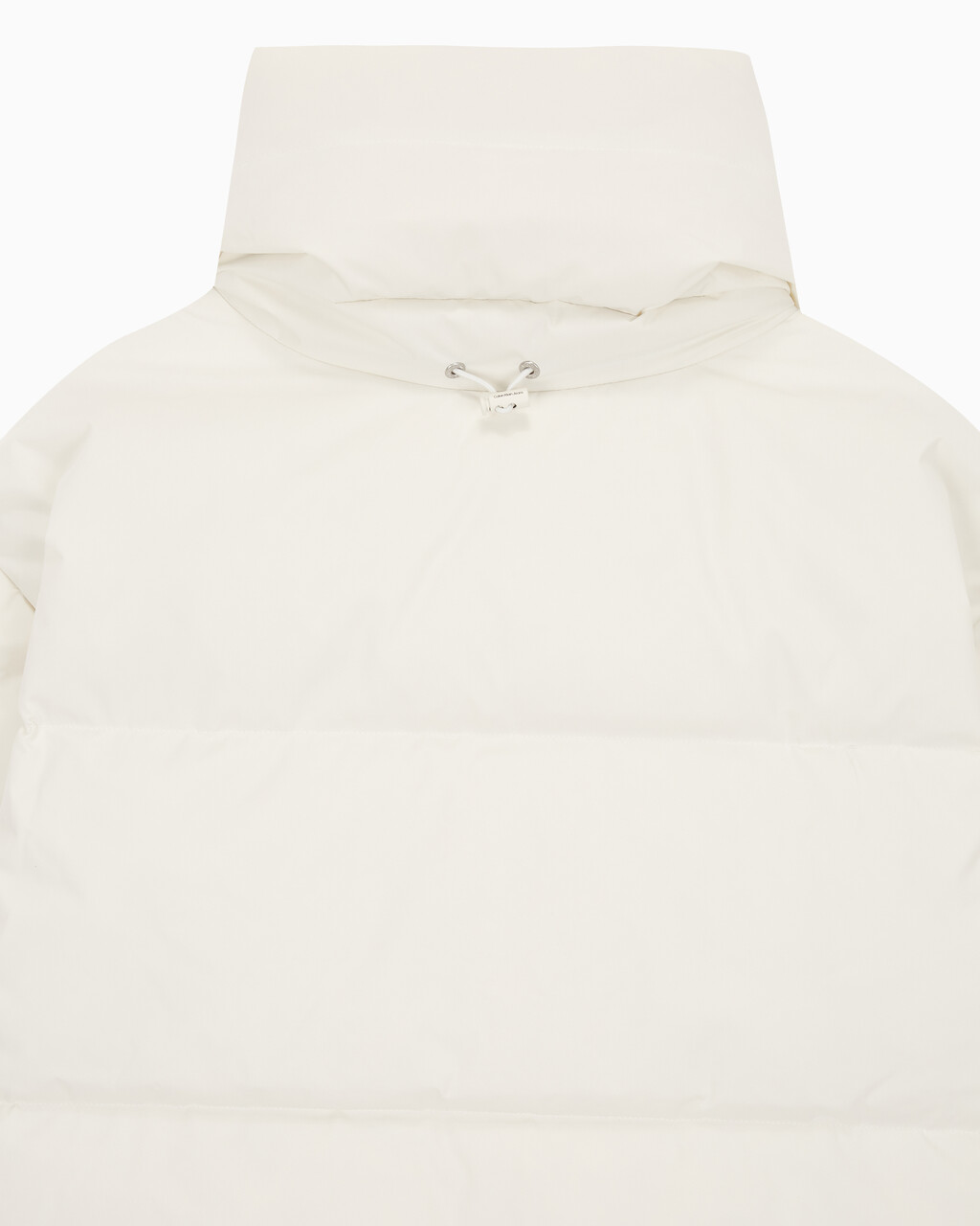 Buy 여성 볼륨 넥 크롭 다운 푸퍼 in color WHITE