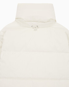 Buy 여성 볼륨 넥 크롭 다운 푸퍼 in color WHITE