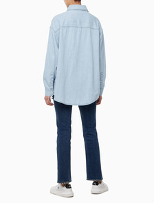 Buy 여성 오버사이즈 롱슬리브 데님 셔츠 in color CHALKY BLUE
