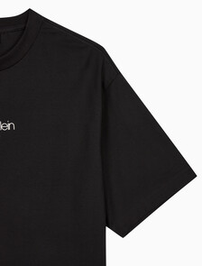 Buy 남성 릴렉스핏 CKJ 그래픽 반팔 티셔츠 in color BLACK
