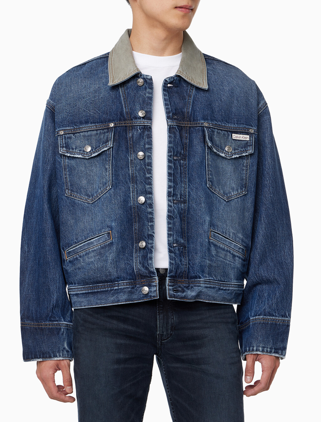 Buy 남성 80's 아이콘 다크블루 데님 자켓 in color DARK BLUE