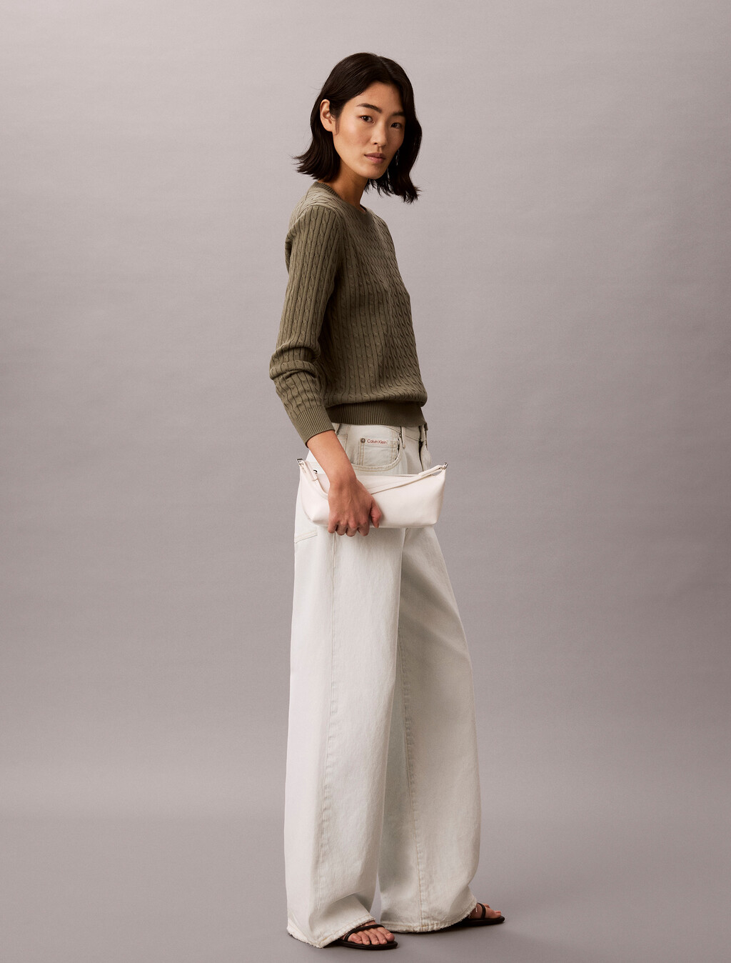 Buy 여성 엠보스드 로고 포일 글로시 콘브 백 in color White Alyssum