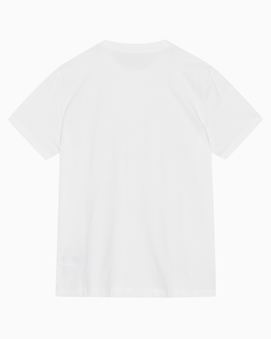 Buy 남성 레귤러핏 CK 로고 뱃지 반팔 티셔츠 in color BRIGHT WHITE