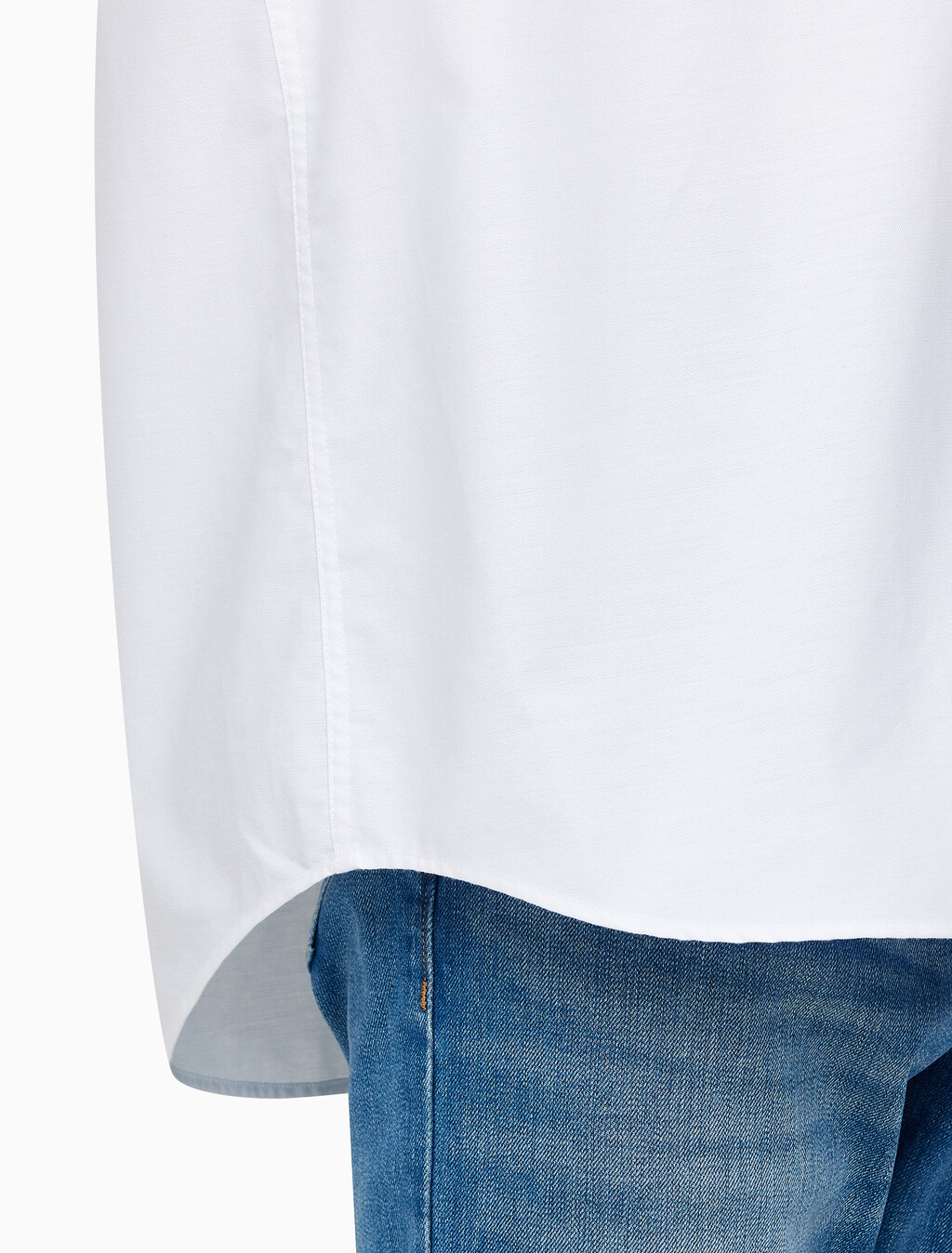 Buy 남성 릴렉스핏 옥스포드 반팔 셔츠 in color BRIGHT WHITE