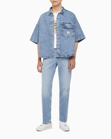 Buy 남성 오버사이즈핏 빈티지 데님 반팔 셔츠 in color MID BLUE BACK EMBRO