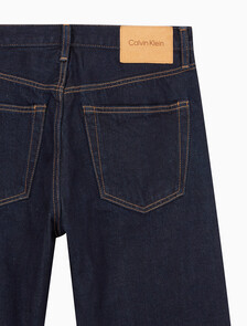 Buy 남성 스트레이트핏 린스 데님 in color CK RAW SELVEDGE